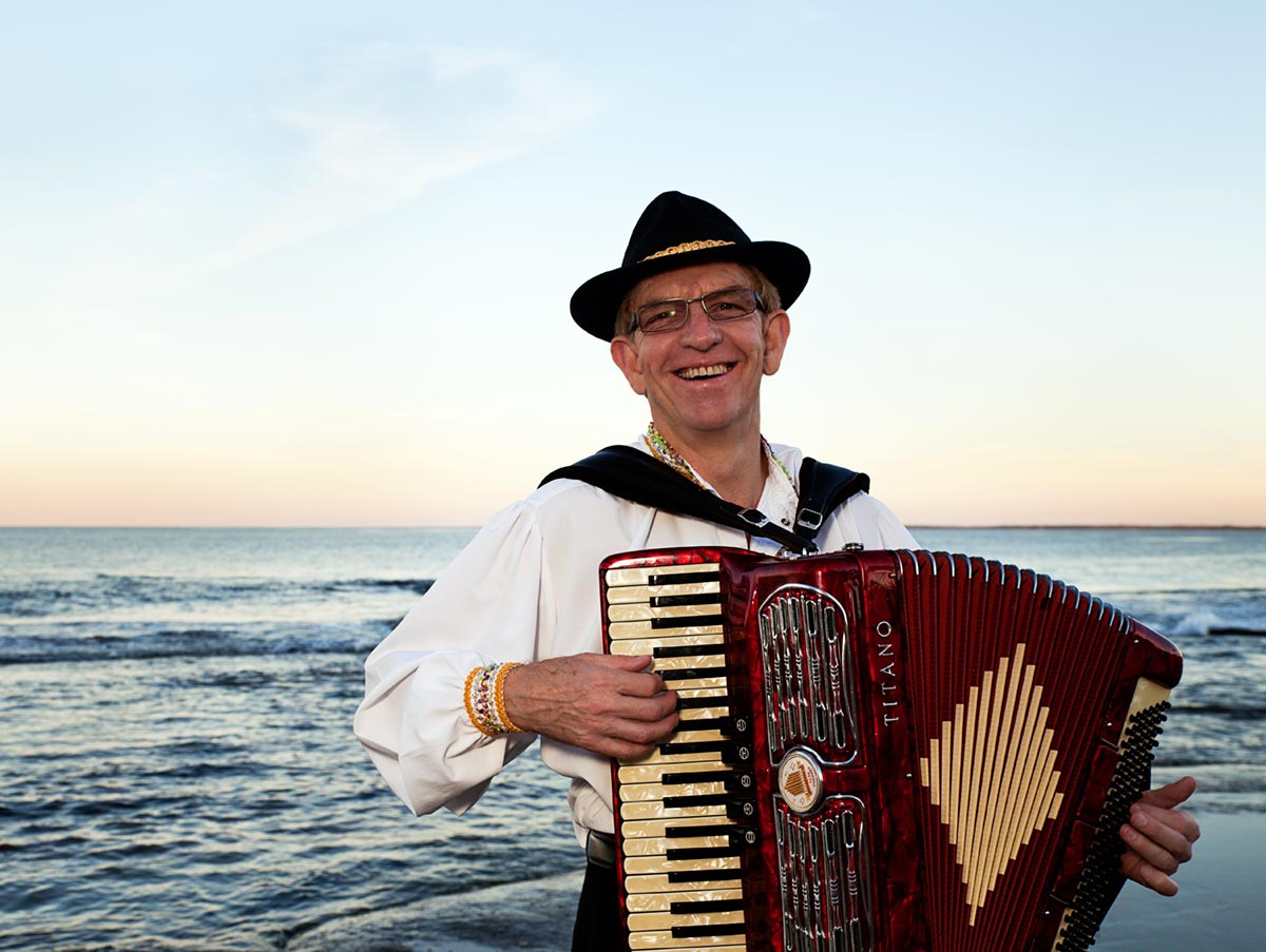 Bob Grant piano accordion music brisbane queensland