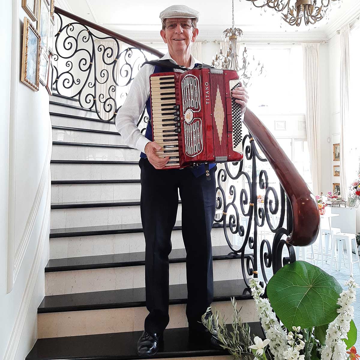 italian wedding music and roving musician and receptions italian wedding music and roving musician and receptions